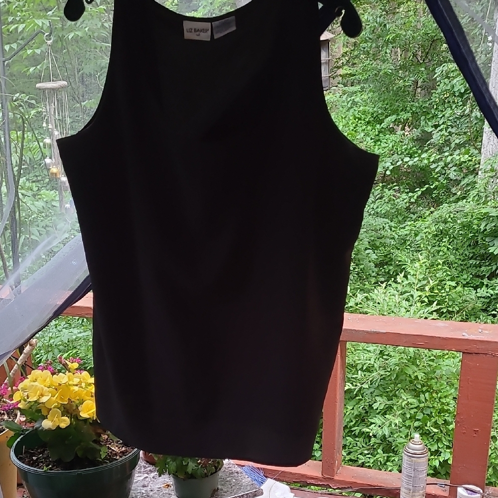 Liz Claiborne Black Fitted Sleeveless Tank Top